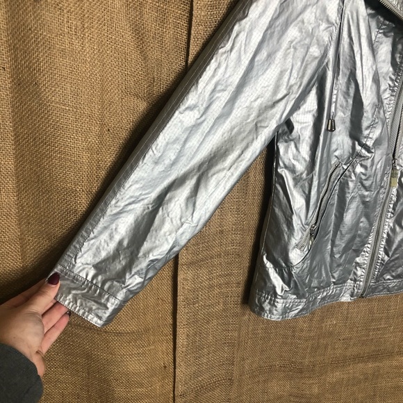 Zynergy Chico’s Small Metallic Silver Jacket Retro - Picture 2 of 4